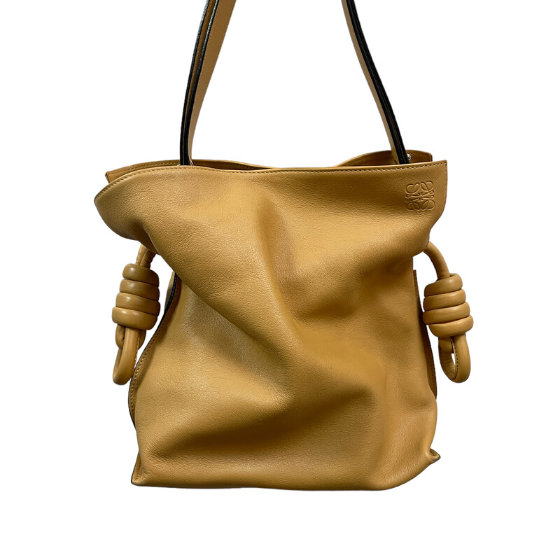 Loewe Flamenco Nappa Calfskin Purse<br />
Warm Gold<br />
<br />
condition: EXCELLENT. Light wear to bottom corners<br />
<br />
Strap length: 89 - 113 cm<br />
Height (inch): 9.6<br />
Width (inch): 11.8<br />
Depth (inch): 4.1<br />
<br />
CURRENT ONLINE<br />
retail: $2600<br />
<br />
Made in Spain