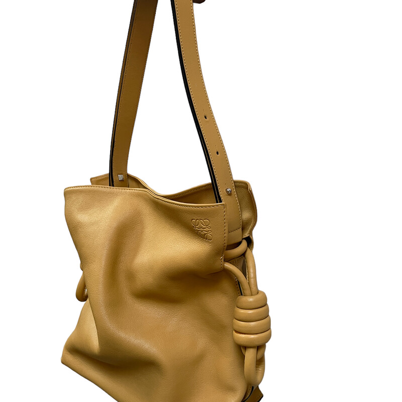 Loewe Flamenco Nappa Calfskin Purse<br />
Warm Gold<br />
<br />
condition: EXCELLENT. Light wear to bottom corners<br />
<br />
Strap length: 89 - 113 cm<br />
Height (inch): 9.6<br />
Width (inch): 11.8<br />
Depth (inch): 4.1<br />
<br />
CURRENT ONLINE<br />
retail: $2600<br />
<br />
Made in Spain