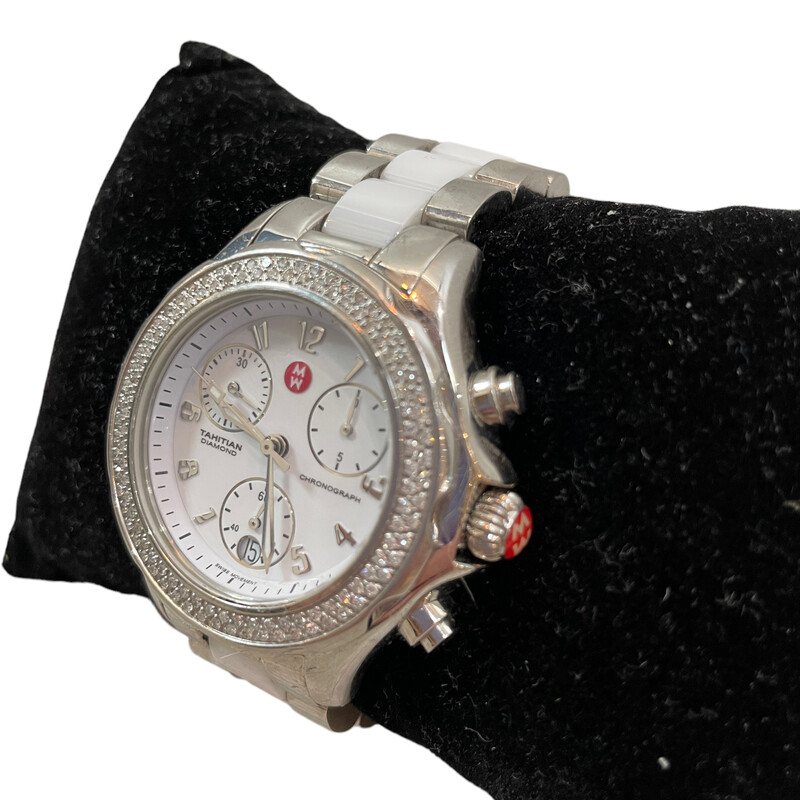 Michele Yahitian Diamond White Ceramic Watch<br />
<br />
Quartz movement<br />
34mm case<br />
Diamond bezel with 100 diamonds at approx. .67cts total weight<br />
5ATM water resistant<br />
<br />
extra links included
