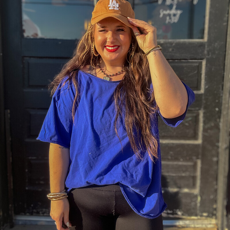These comfy pocket tees are perfect for everyday wear! Dress them up or dress them down, and stay comfy!
Colors: Black, Royal Blue, Mocha, Sage
1X through 3X. Madison is wearing a 1X.