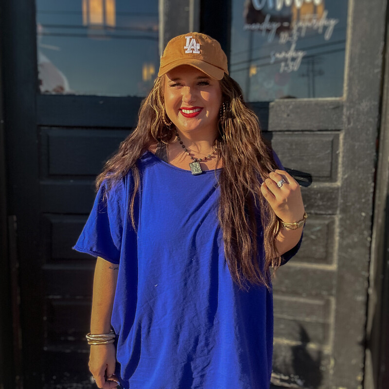 These comfy pocket tees are perfect for everyday wear! Dress them up or dress them down, and stay comfy!<br />
Colors: Black, Royal Blue, Mocha, Sage<br />
1X through 3X. Madison is wearing a 1X.