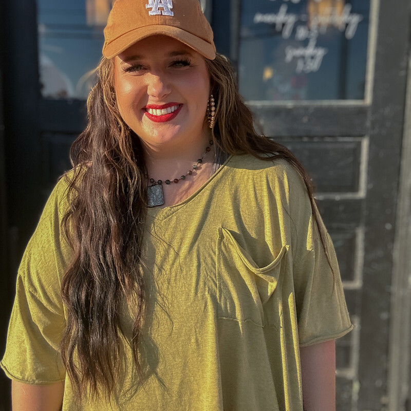 These comfy pocket tees are perfect for everyday wear! Dress them up or dress them down, and stay comfy!
Madison is wearing a size 1X.