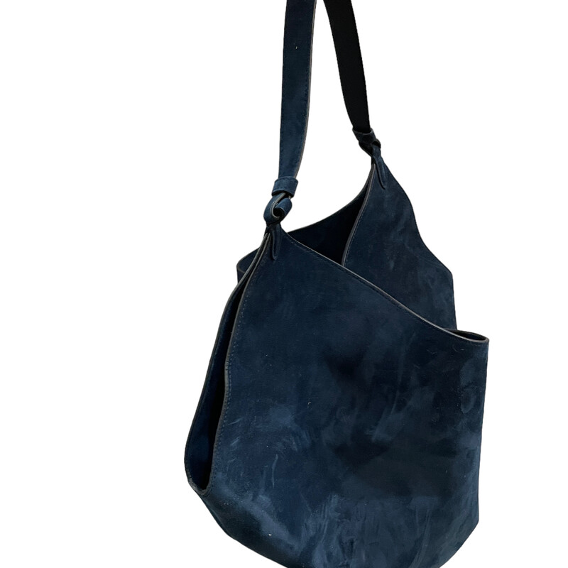 Khaite Medium Lotus Suede, Midnight, Size: OS<br />
<br />
condition: EXCELLENT. Like new<br />
<br />
Length:16 in<br />
Width:16 in<br />
Height:9.6 in<br />
Handle Drop: 12 in<br />
<br />
CURRENT ONLINE<br />
retail: $2900