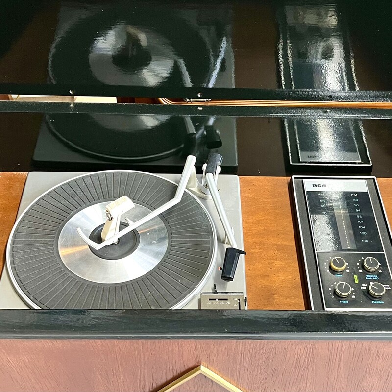 Record Player, None, Size: Misc