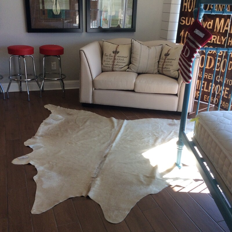 Cowhide Rug Riverbridge Resale & Consignment