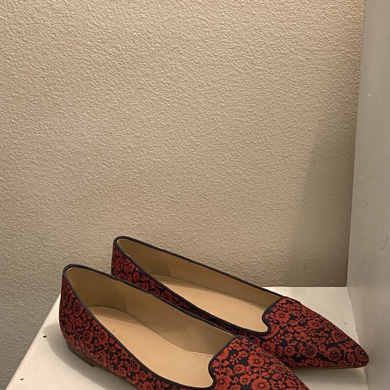 NEW Red/nvy Floral Flat