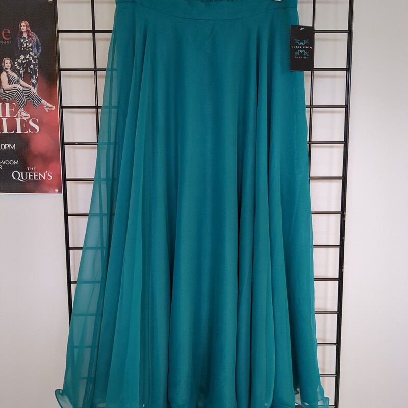 Benee  Skirt, Emerald, Size: 14
Previously loved