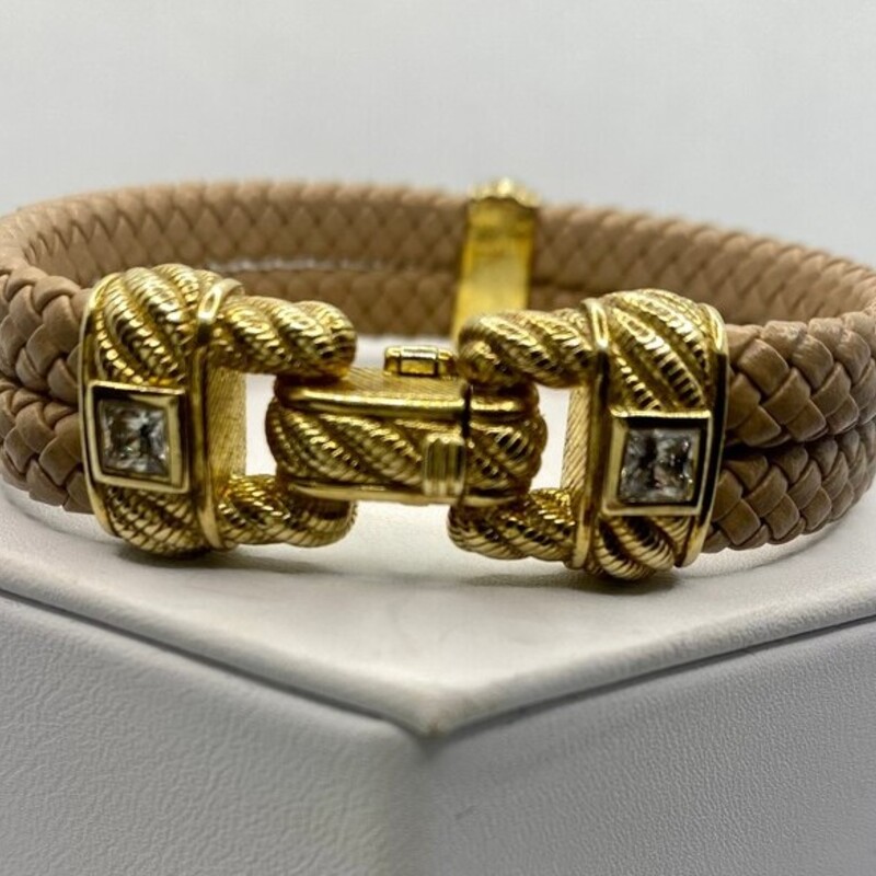 Judith Ripka 925 Bracelet<br />
Tan Leather Braid with 925 Gold Rope Accent<br />
Size: 7.5 Round