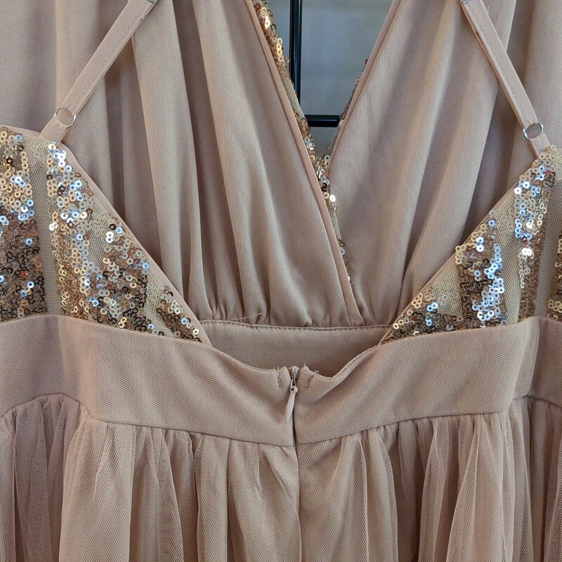 CurVa-Voom, Rosegold, Size: XL
Zipper back, Adjustable Straps