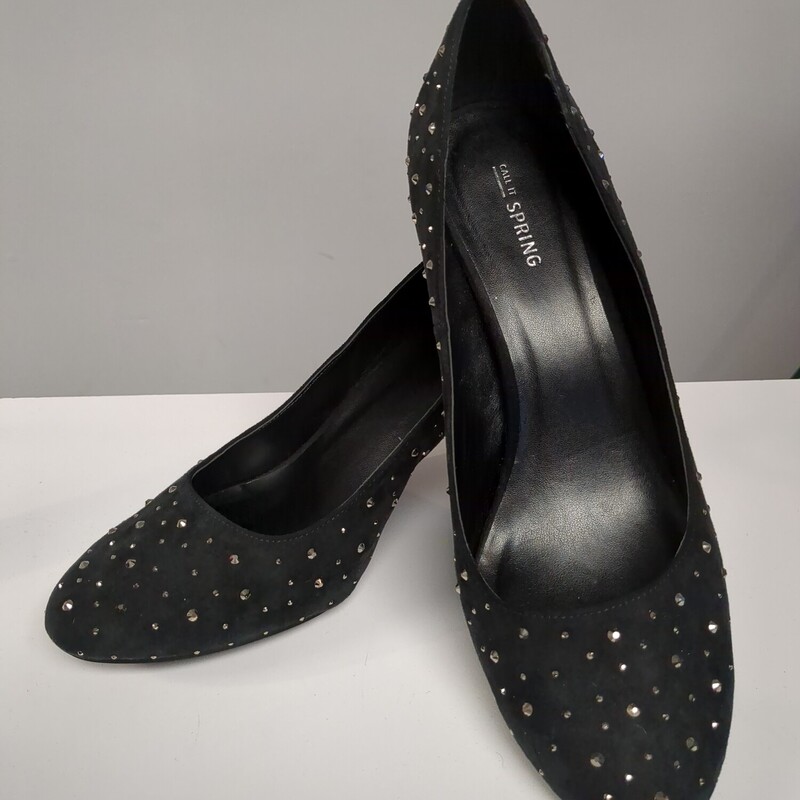 Call It Spring Heels, Size: 11
Black with Rhinestones