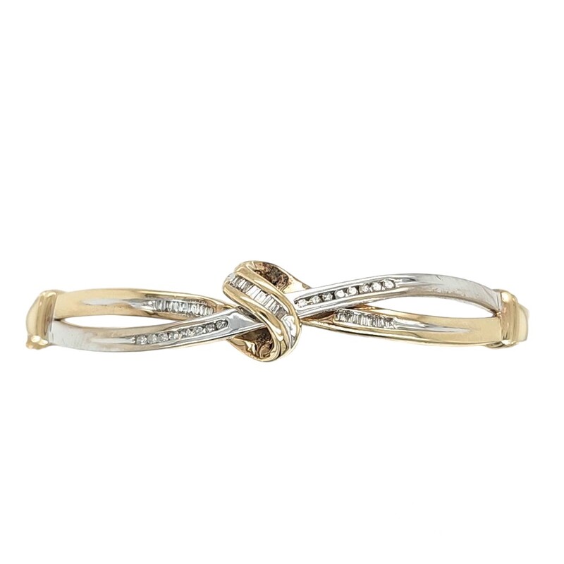 Baguette & Round Diamond Bangle Bracelet<br />
Safety Clasp