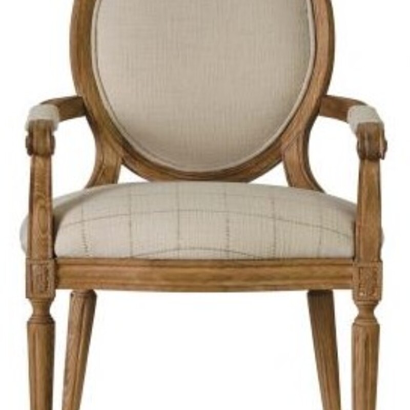 Universal Oval Back Chairs
CreamTan Upholstery on Light Brown Oak Trim
Size: 24x20x40H
Set of 2
Retail $750 Each