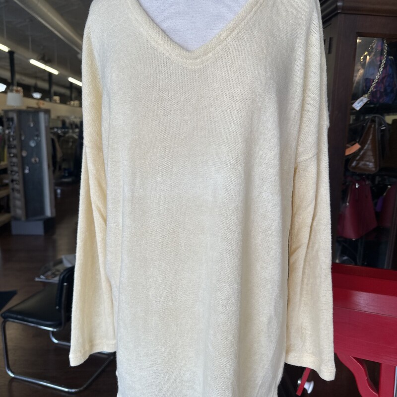 NWT Vicabo Sweater, Yellow, Size: 3X<br />
All sales are final.<br />
Pick up in store within 7 days of purchase or have it shipped.