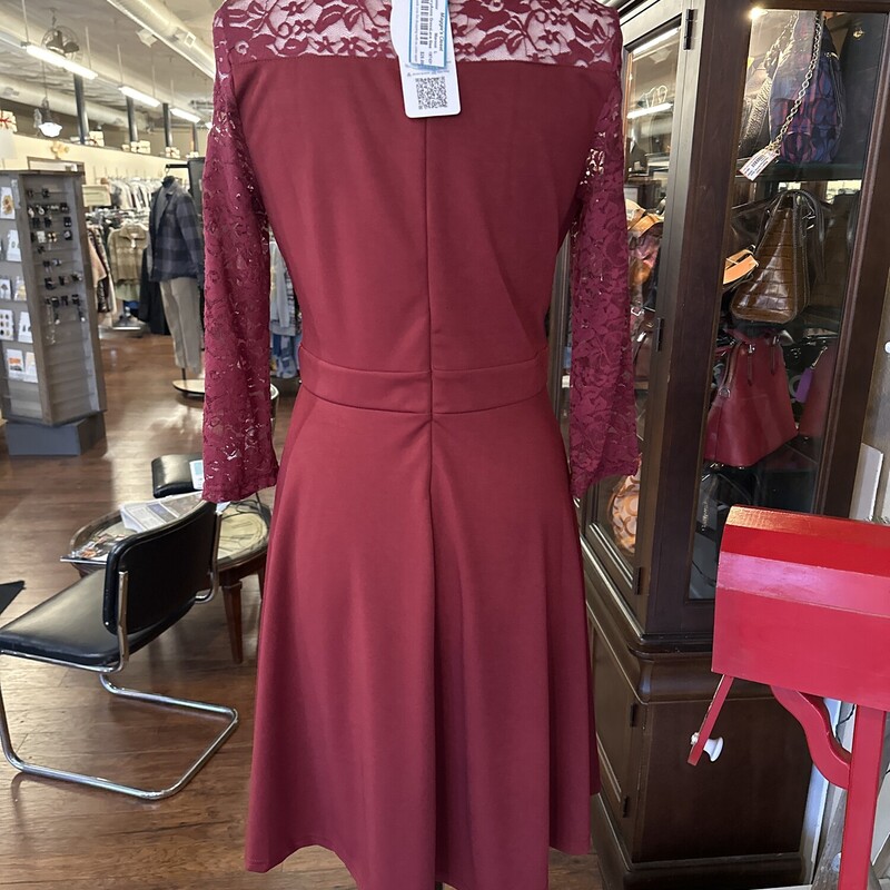 VeryAnns DressLace Sleeve, Maroon, Size: L<br />
All Sale Final<br />
Shipping Is Available<br />
Pick up In store within 7 days of purchase