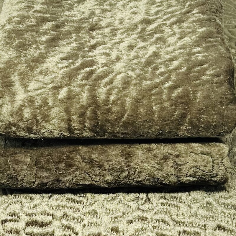 Coverlet & Shams