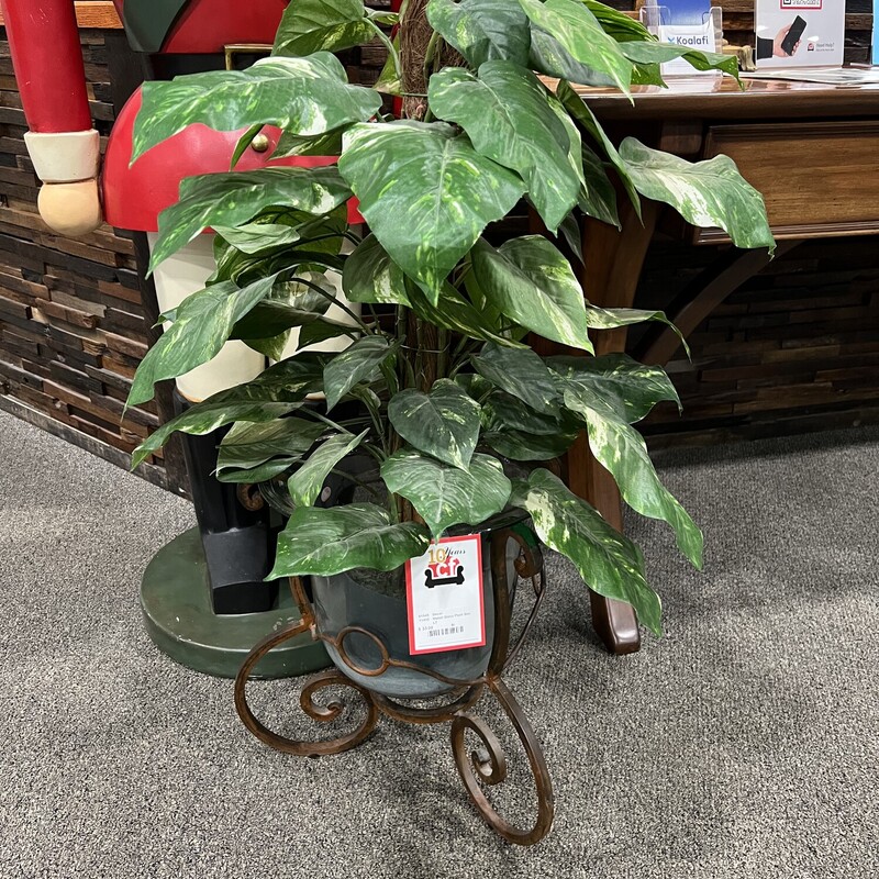 Metal/ Glass Plant Stand
