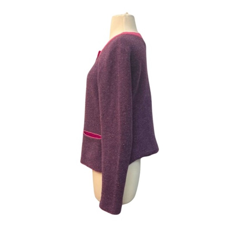 Sundance Covington Cardigan<br />
Merino Wool<br />
Color:Plum, and Pink<br />
Size: Small