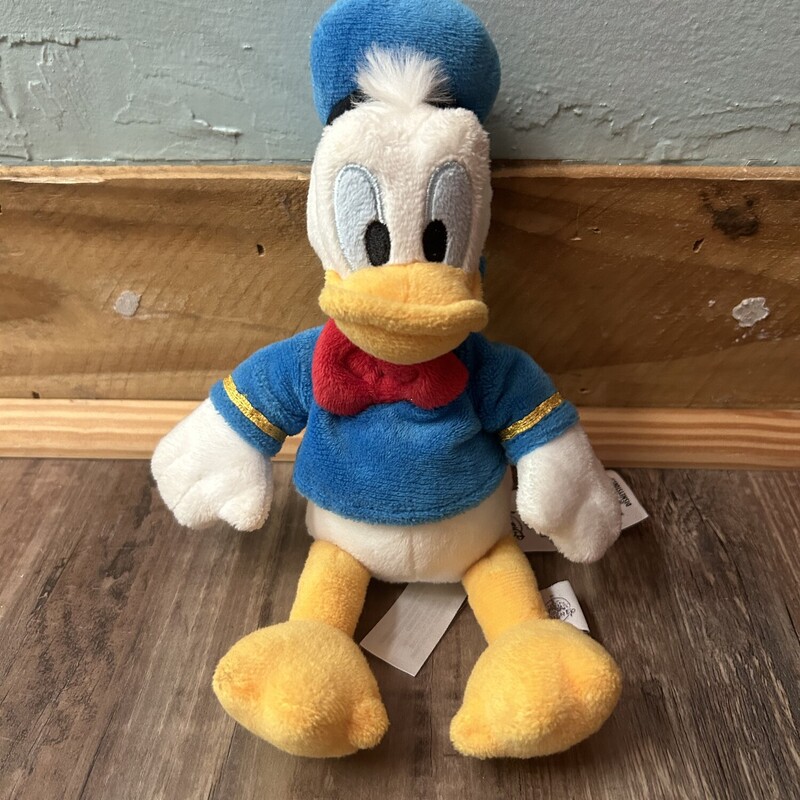 Donald Duck 8in Plush, Blue, Size: Plush