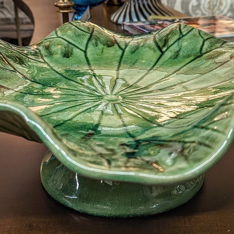 Arhaus Lily Pad Pedestal Platter
Green
Size: 15Di x 5.5H