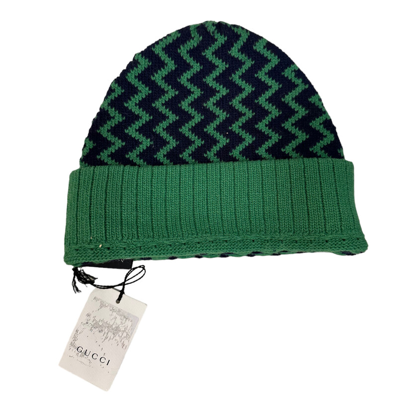 Gucci Zaggede Beanie Wool Large<br />
Exterior Color:Green<br />
Exterior Material:Wool<br />
<br />
SIZE AND FIT<br />
10.5W x 9.5H x 23Head Circumference<br />
Size: Medium