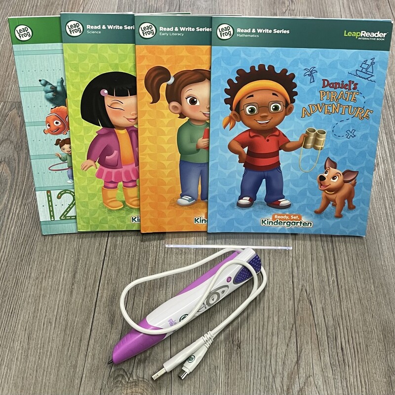 Leap Frog Leap Reader, Multi, Size: Pre-owned
Includes 4 books
Pen Reader