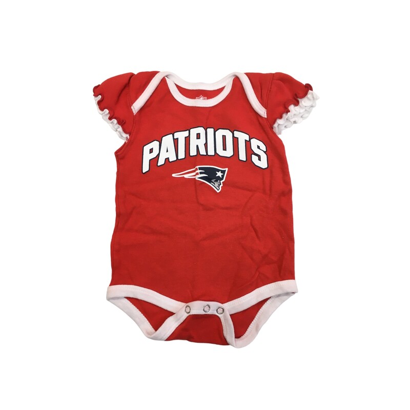 Onesie (Patriots), Girl, Size: 0/3m

Located at Pipsqueak Resale Boutique inside the Vancouver Mall or online at:

#resalerocks #pipsqueakresale #vancouverwa #portland #reusereducerecycle #fashiononabudget #chooseused #consignment #savemoney #shoplocal #weship #keepusopen #shoplocalonline #resale #resaleboutique #mommyandme #minime #fashion #reseller

All items are photographed prior to being steamed. Cross posted, items are located at #PipsqueakResaleBoutique, payments accepted: cash, paypal & credit cards. Any flaws will be described in the comments. More pictures available with link above. Local pick up available at the #VancouverMall, tax will be added (not included in price), shipping available (not included in price, *Clothing, shoes, books & DVDs for $6.99; please contact regarding shipment of toys or other larger items), item can be placed on hold with communication, message with any questions. Join Pipsqueak Resale - Online to see all the new items! Follow us on IG @pipsqueakresale & Thanks for looking! Due to the nature of consignment, any known flaws will be described; ALL SHIPPED SALES ARE FINAL. All items are currently located inside Pipsqueak Resale Boutique as a store front items purchased on location before items are prepared for shipment will be refunded.