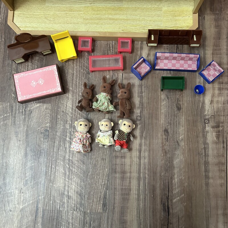 Calico Corner Dollhouse, Tan, Size: Toy/Game