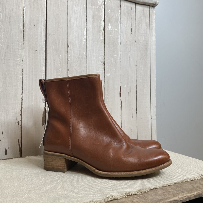 Timberland Boots, Carmel, Size: 6