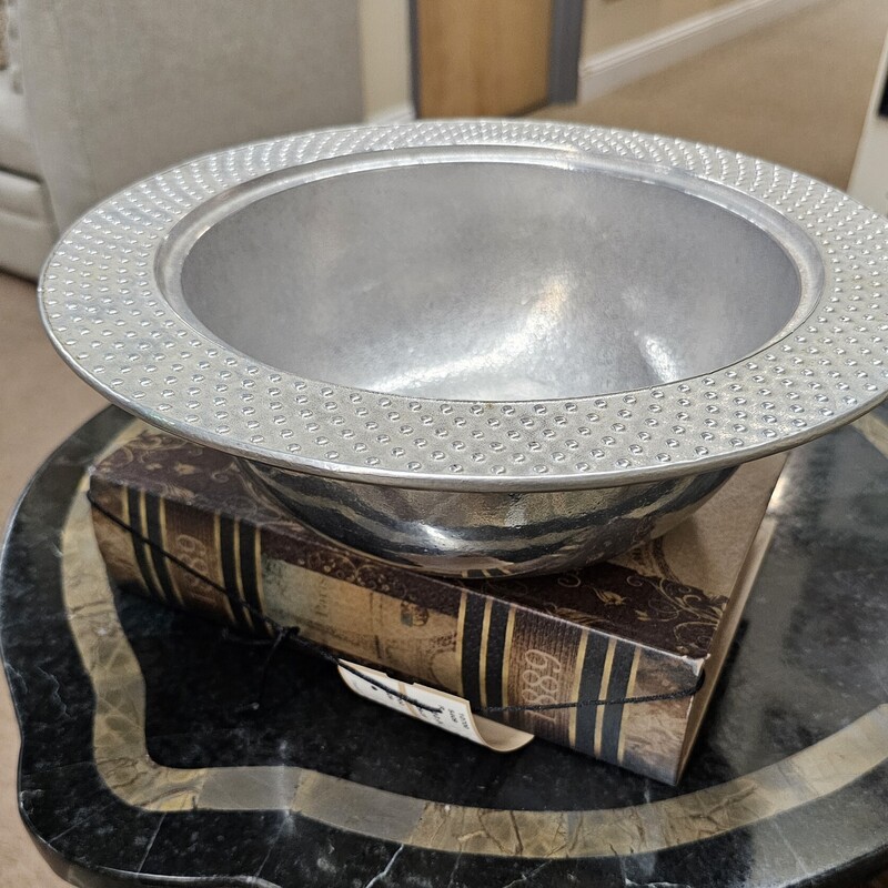 Wilton Armetale Textured Bowl
Aluminum Size: 12 x 5H