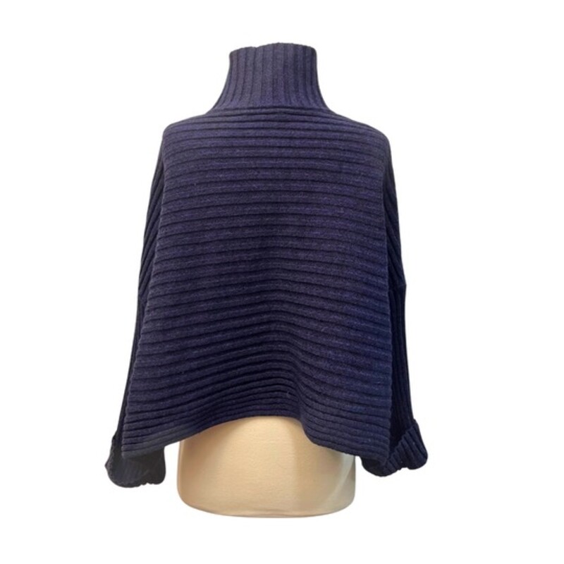 Sarah Pacini Cropped Cardigan
Wool Blend
Navy with Woven Plum
Size: OS