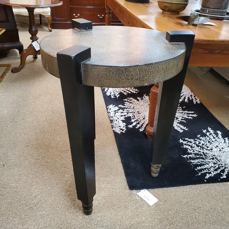 Leather-Look Accent Table, Size: 21D