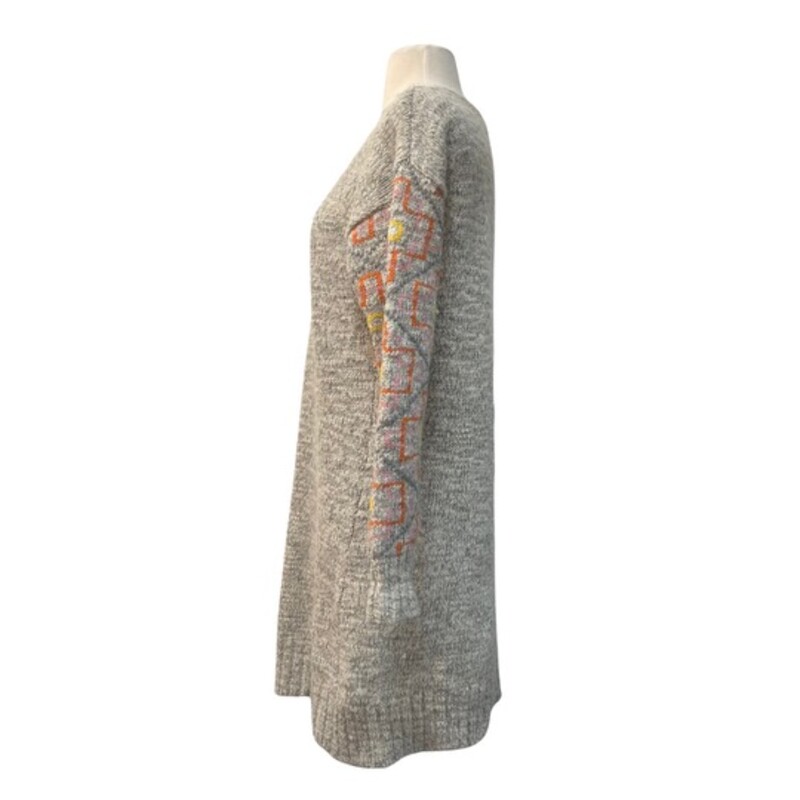 Sundance Ahlberg Cardigan<br />
<br />
Textured Ahlberg jacquard cardigan is a wonderful mix of thick and thin yarns, patterned sleeves, square shell buttons and rib trim. Wool/acrylic/polyester/lambswool/nylon.<br />
<br />
Size: XSmall