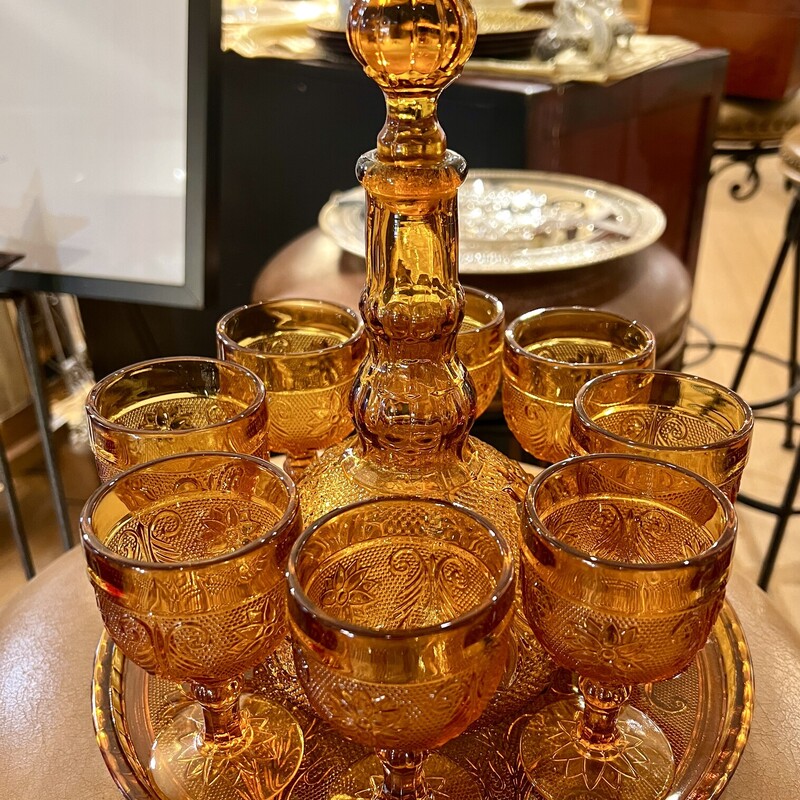 Cordial Set Decanter&Tray, Amber, Size: 10 Piece