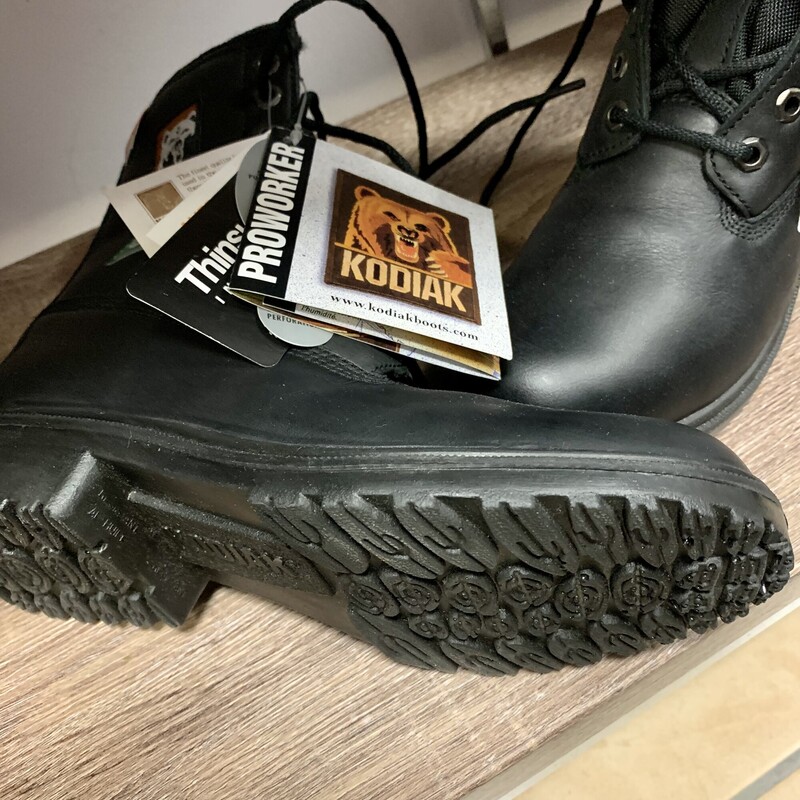 Kodiak NWT Booties,<br />
Colour: Black,<br />
Size: 7,<br />
Steel flex toe