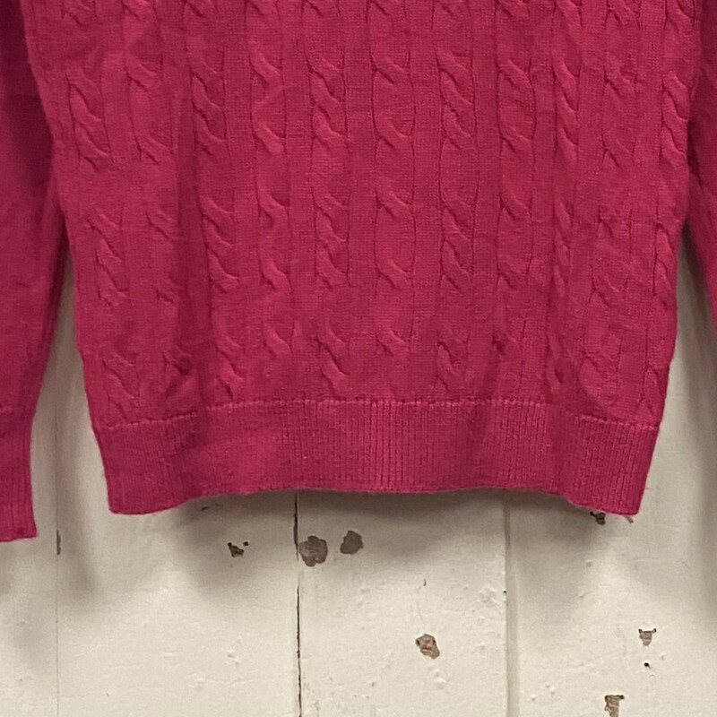 Fusch Cble Wool Sweater<br />
Fuschia<br />
Size: S - P