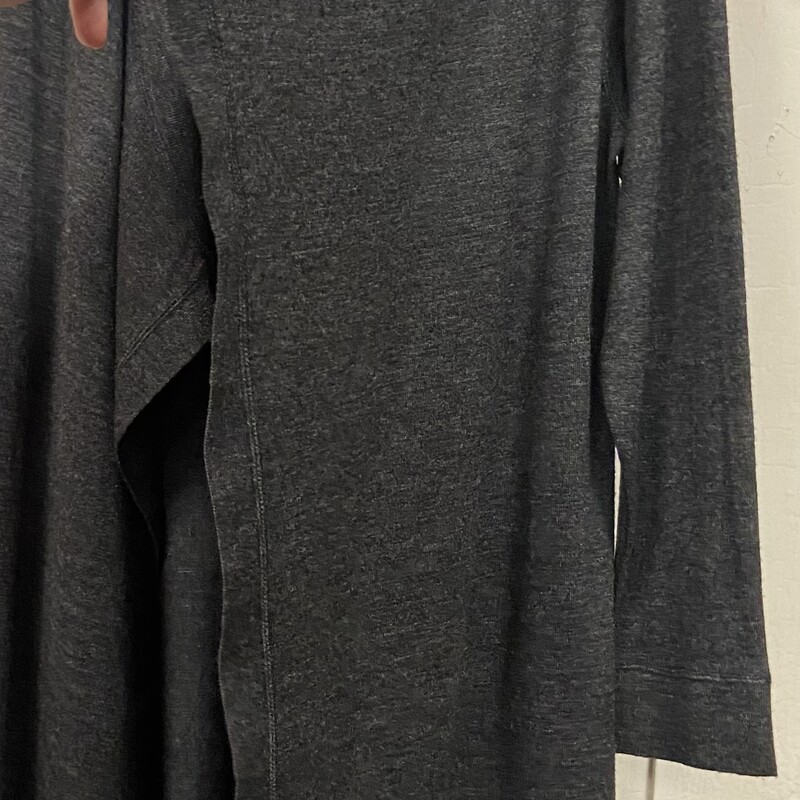 Charc Wool Drpy Cardigan<br />
Charcoal<br />
Size: Large