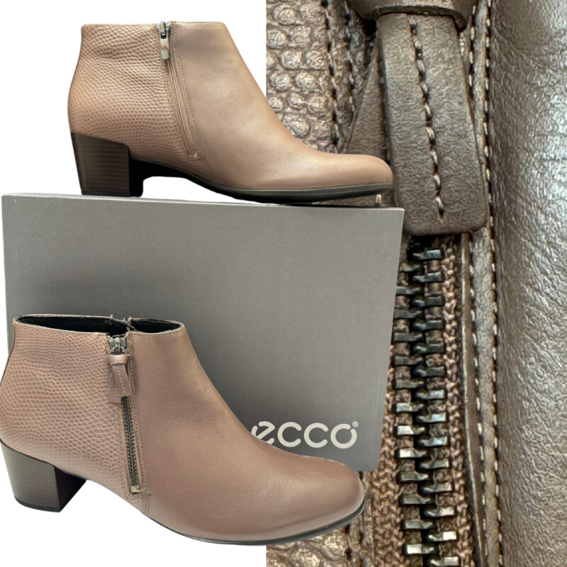 NEW Ecco Ankle Boot