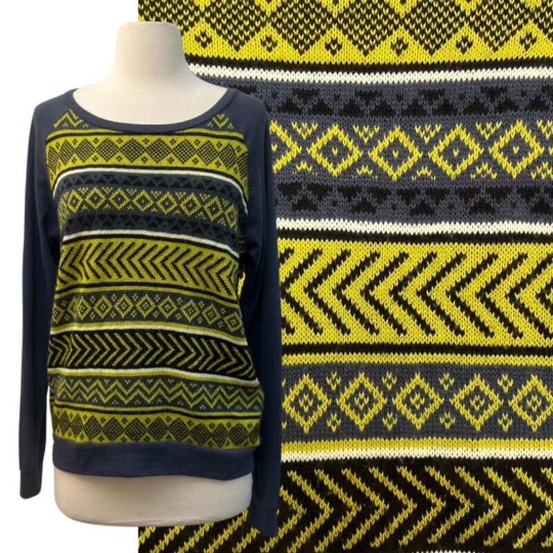 KK Intl Sweater Top
Made In Peru
Ocean Gray, Lime, and Black
Size: Medium