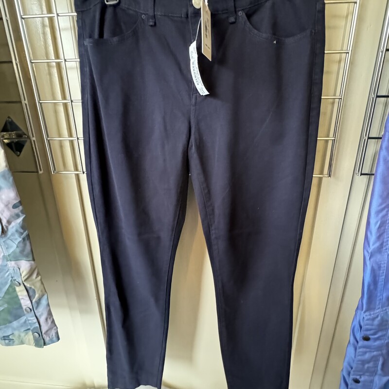 NWT Peter Millar Pants, Black, Size: 12
All sales final
Shipping Available
Free in store pickup within 7 days of purchase