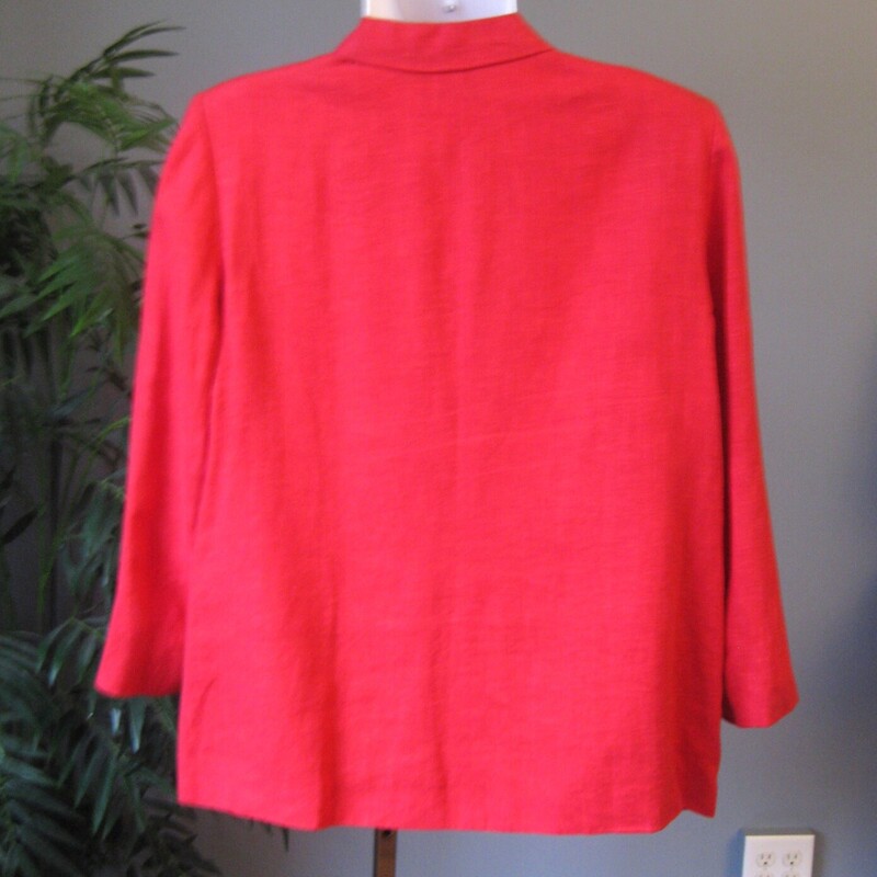 Vtg Harve Ben Linen, Red, Size: 24W<br />
Wardrobe Staple Alert!  A perfect blazer is a must have piece.  You'll will get tons of wear out of this red linen blazer from the 1980s by Harve Benard. This one was made in Belorus!<br />
The color appears cherry red.<br />
<br />
The jacket has in seam pockets, is fully lined and has shoulder pads for shape and support.<br />
Excellent condition.<br />
<br />
Marked size 24W, I estimate that it should fit a modern size 1x or 2x nicely.  Please use the flat measurements below to see if you'll like how if fits you.<br />
Shoulder to shoulder: 18.75<br />
Armpit to Armpit: 27<br />
Waist: 27.75<br />
Width at Hem: 28<br />
Overall length: 30.75<br />
Underarm sleeve seam: 17.25<br />
Excellent condition , no flaws<br />
<br />
Thanks for Looking!<br />
#61039