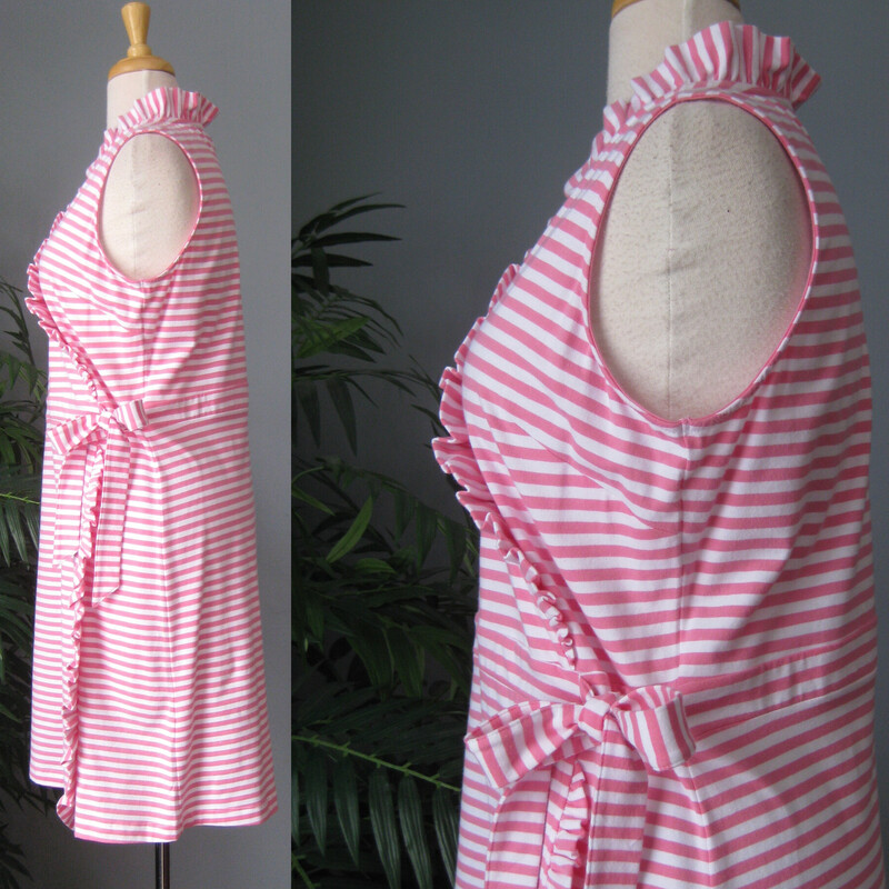 Duffield Lane Striped Ruf, Pink, Size: Medium

Throw this on and go to all spring/summer events, dates, vacation.
Easy breezy feminine dress by Duffield Lane.
It's striped in pink and white with ruffles along the surplice neckline and down the skirt.
it has ties at the side.
Pull on.
Size medium
here are the flat measurements.
no fabric tag but it's knit with some stretch very likely cotton or cotton blend.
armpit to armpit: 20.5
waist: 18.5
hip: 22
length: 36

thanks for looking!
#851