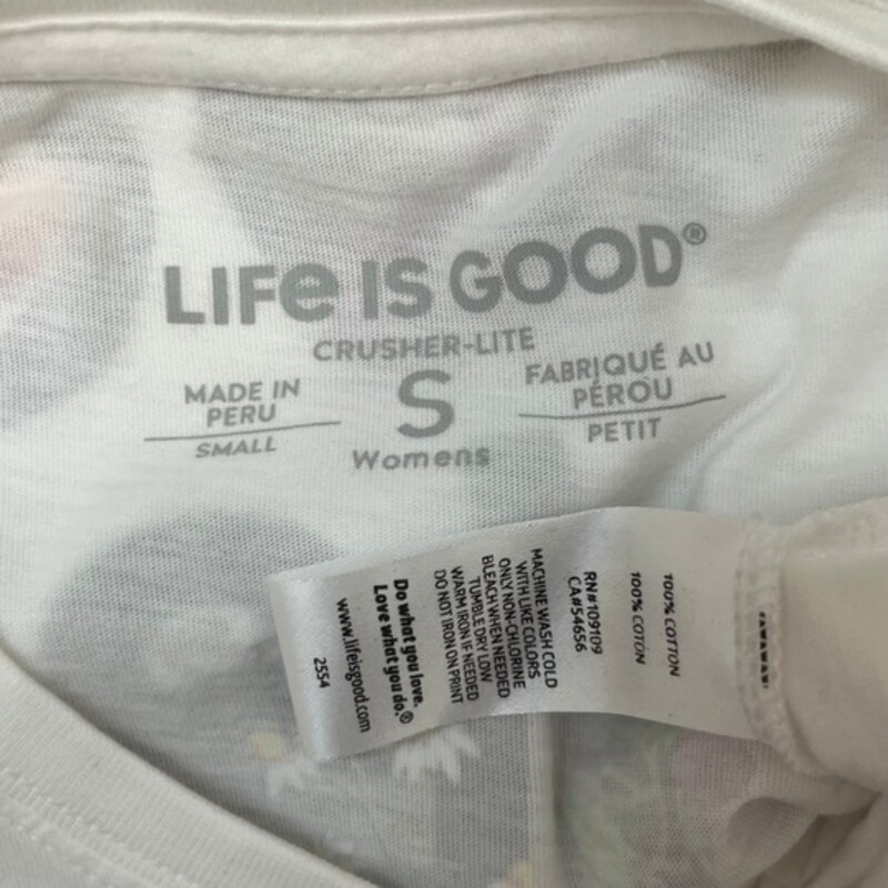 Life Is Good Tee<br />
Crusher-Lite<br />
White and Floral<br />
Size: Small