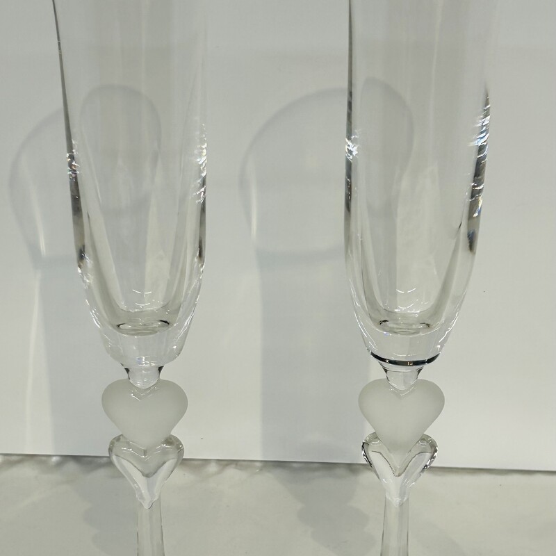 Set of 2 Gorham Amore Flutes
Clear
Size: 2.75 x10 H