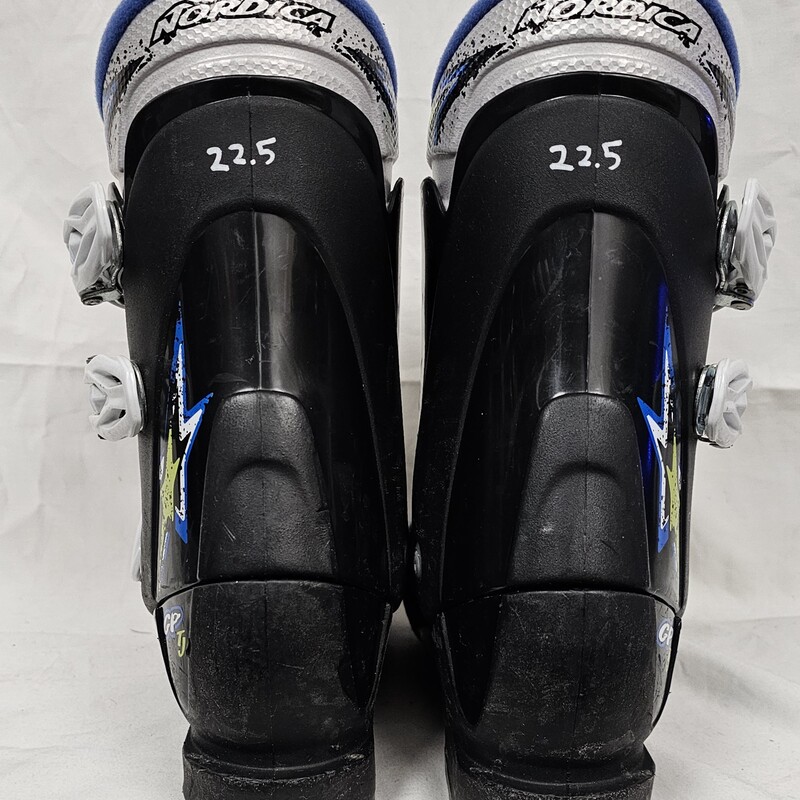 Pre-owned Nordica GP TJ Kids Ski Boots, Mondo Point 22.5, Size: 4.5, MSRP $140