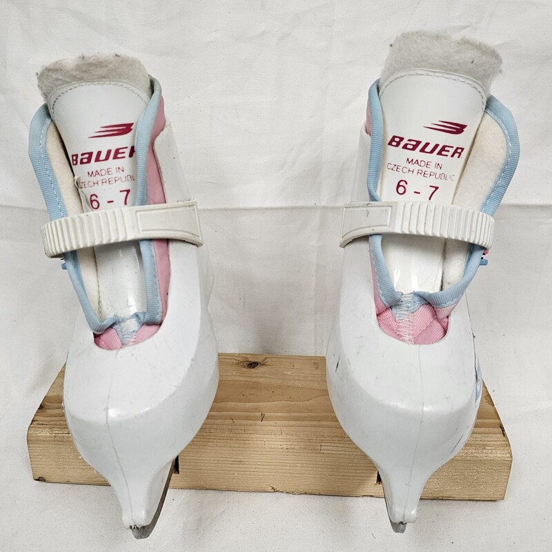 Pre-owned Bauer Lil Angel Recreational Skates, Size: Y6/7