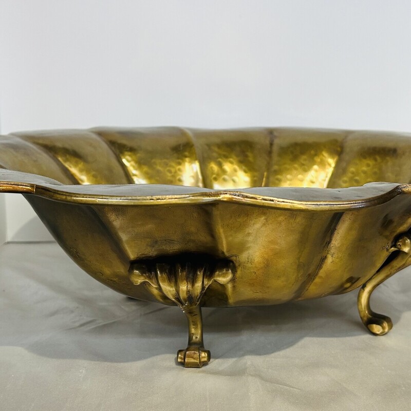 Brass Ornate Footed Bowl
Brass Size: 22 x 15 x 6H