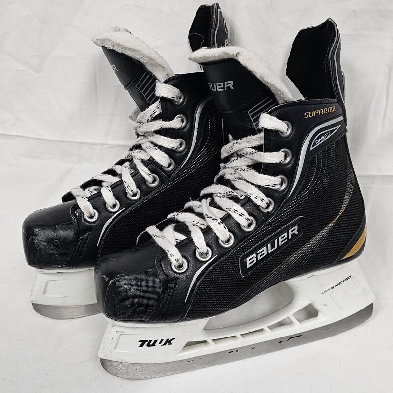 Pre-owned Bauer Supreme One20 Hockey Skates, Size: 2