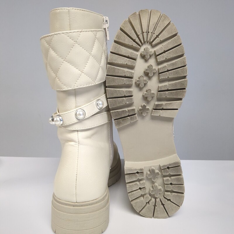 Just Fab Bootie, Cream, Size: 9