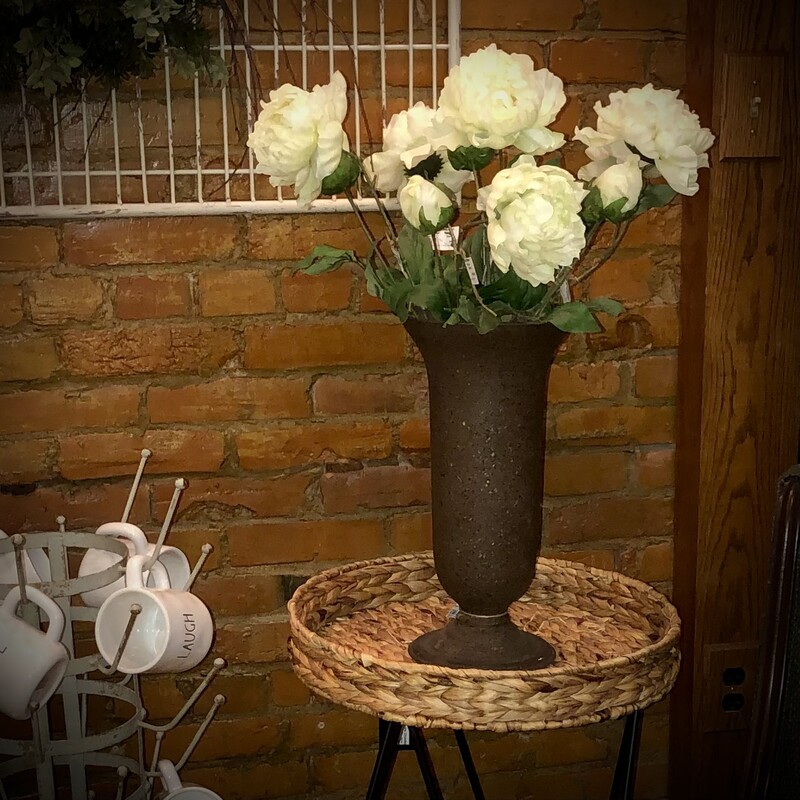 16in Rust Metal Vase
16 H x 9 W
Give your mantle a pop of texture and style with this vase.  Changing out the flowers or greenery gives you a new look instantly.
