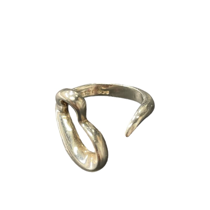 Tiffany & Co Open Heart Ring Silver<br />
<br />
Size 6<br />
<br />
The simple, evocative shape of Elsa Peretti® Open Heart celebrates the spirit of love. This simple and fluid ring is a timeless and elegant design.<br />
<br />
Sterling silver
